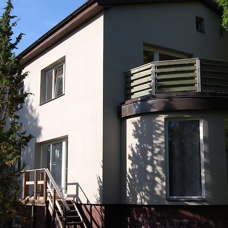 Kaunis Guesthouse Tallinn Exteriör bild